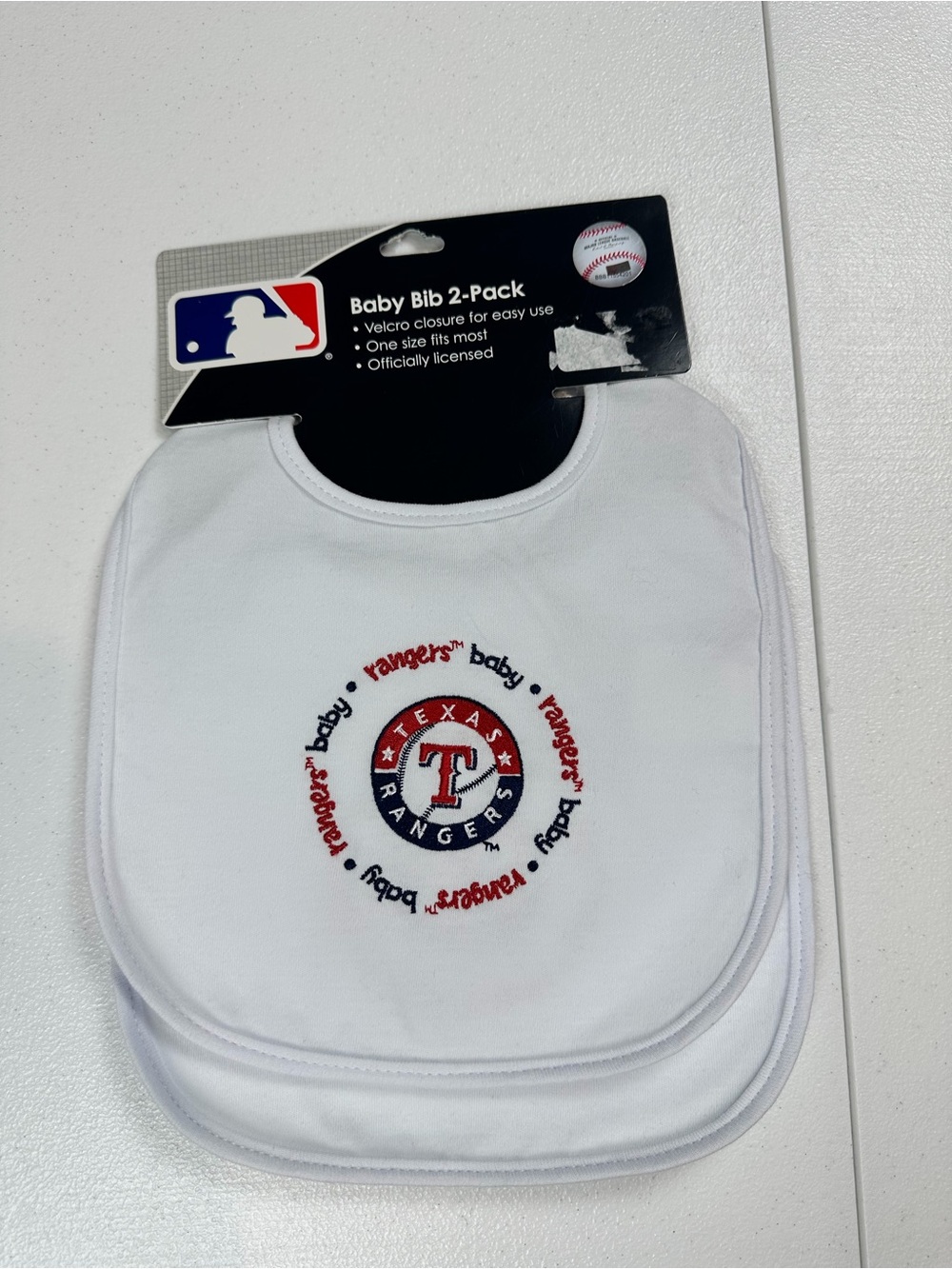 MLB Texas Rangers White Baby Bibs with Red &‎ Blue Logo 2-Pack